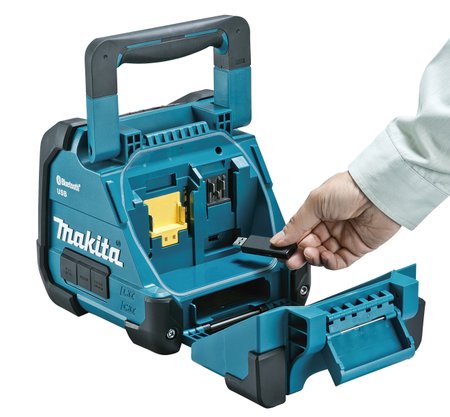 Caixa de Som Bluetooth DMR202 portátil C/Fonte Makita