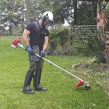 Roçadeira Multifuncional Toyama TBC26MTX