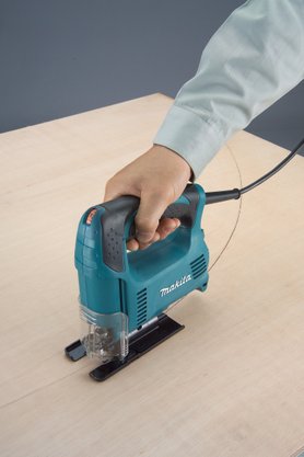 Serra tico-tico 4327 450w 220v Makita