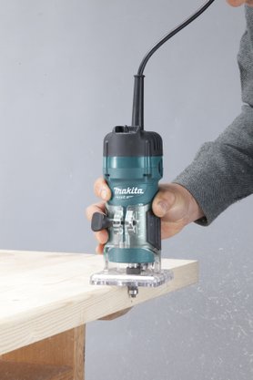 Tupia Elétrica 530w M3700b Makita